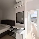 Appartamento Gjoka & Apartments, In Front Of Bougainville Bay *