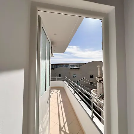 Gjoka Apartments, In Front Of Bougainville Bay * Sarandë